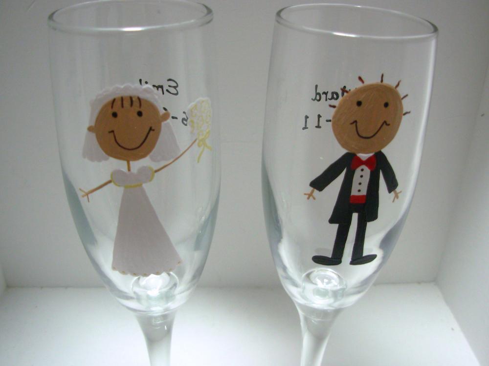 Bride and Groom Champagne Flutes Handpainted Personalized